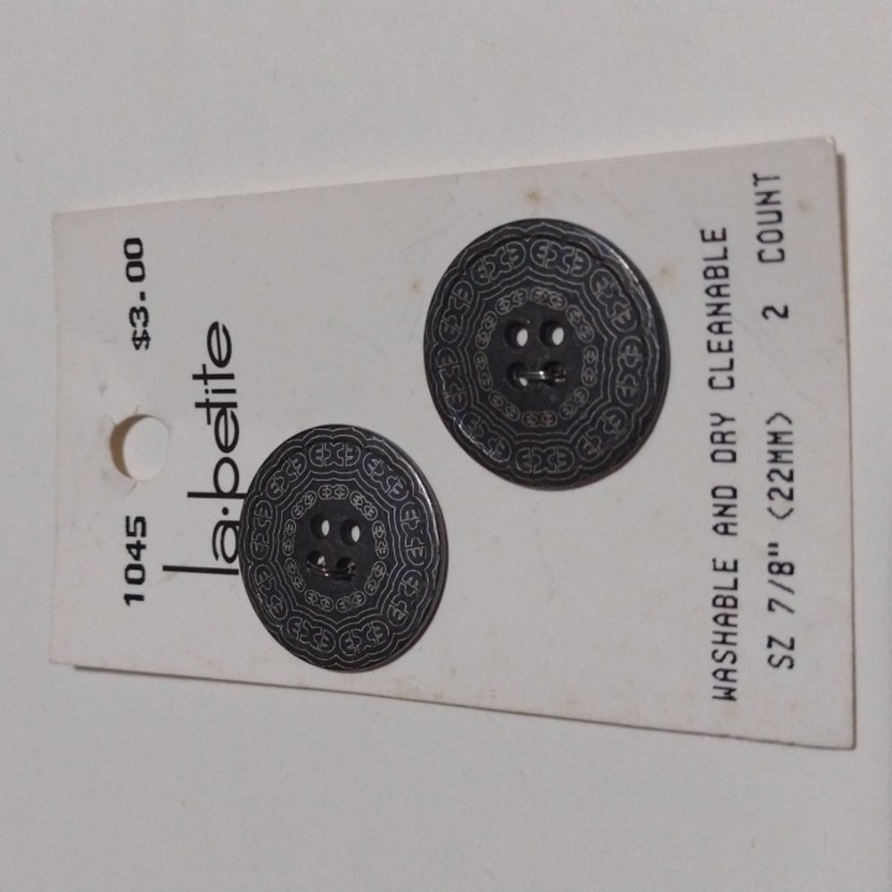 5/$15 Metal Buttons La Petite 1045